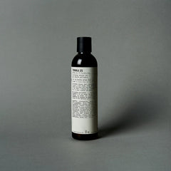 Le Labo Fragrances TONKA 25 | perfuming shower gel
